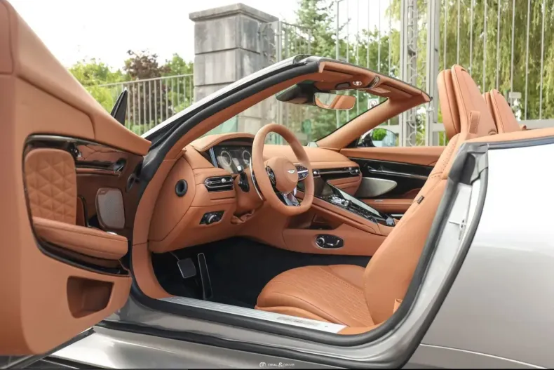 Aston Martin DB12 din 2024 cu 8.000 km - oferta AST259887 - foto 20