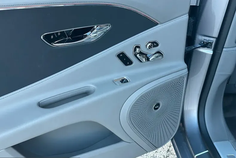 Bentley Continental Flying Spur din 2024 cu 23.100 km - oferta BEN259891 - foto 19
