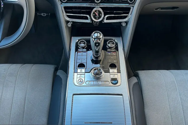 Bentley Continental Flying Spur din 2024 cu 23.100 km - oferta BEN259891 - foto 40