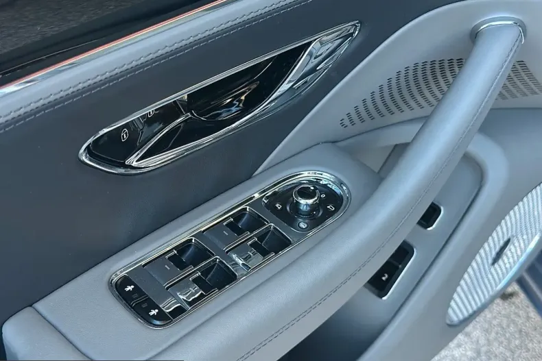 Bentley Continental Flying Spur din 2024 cu 23.100 km - oferta BEN259891 - foto 45