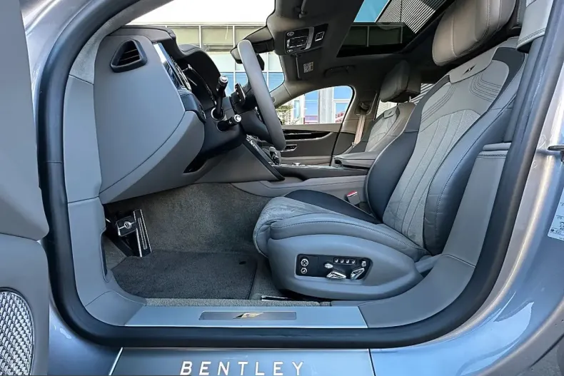 Bentley Continental Flying Spur din 2024 cu 23.100 km - oferta BEN259891 - foto 48