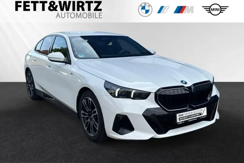 BMW 530 (Seria 5) din 2024 cu 14.778 km - oferta BMW259902 - foto 2