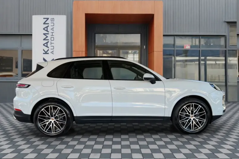 Porsche Cayenne din 2023 cu 71.500 km - oferta POR259913 - foto 2