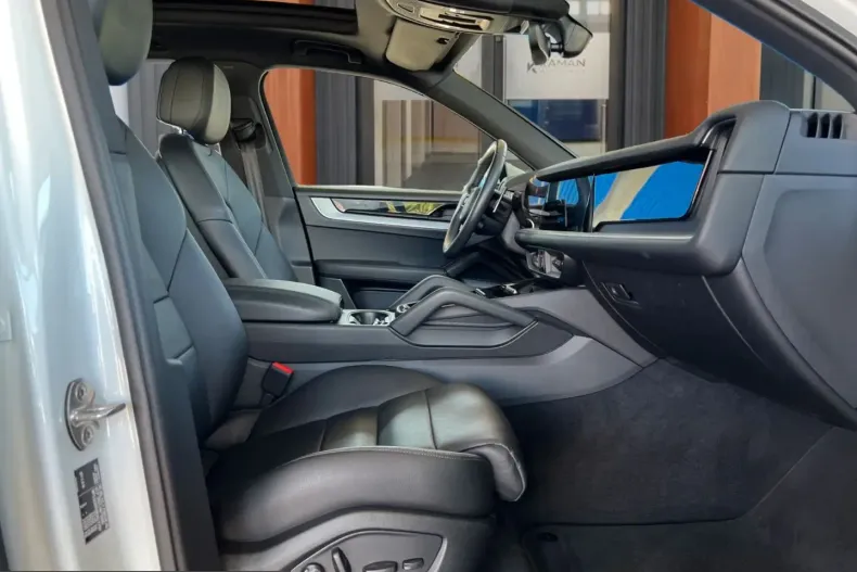 Porsche Cayenne din 2023 cu 71.500 km - oferta POR259913 - foto 6