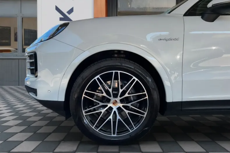 Porsche Cayenne din 2023 cu 71.500 km - oferta POR259913 - foto 27