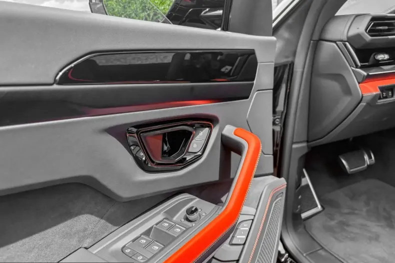Lamborghini Urus din 2025 cu 18.000 km - oferta LAM259944 - foto 10