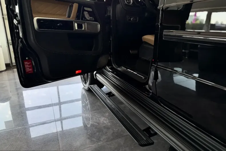 Mercedes-Benz G 63 AMG (Clasa G) din 2025 cu 19.600 km - oferta MER259955 - foto 12