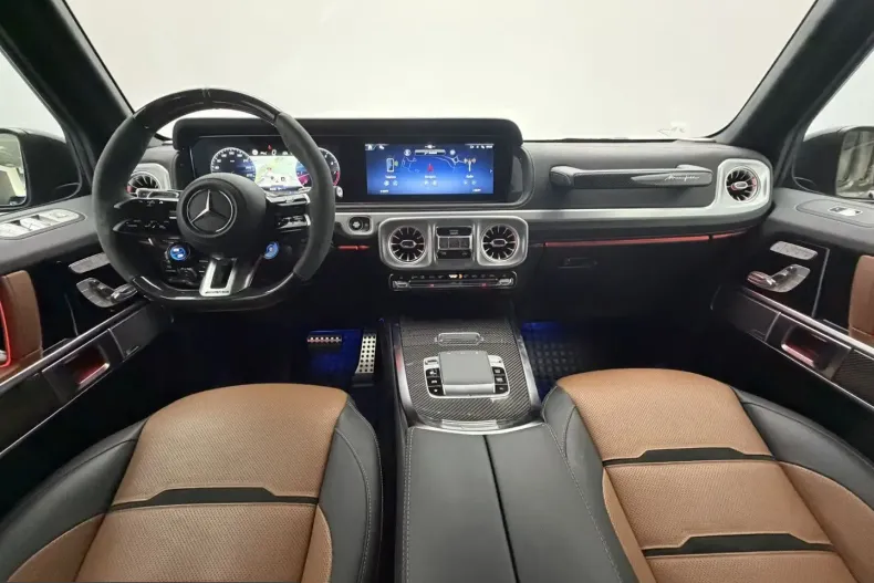 Mercedes-Benz G 63 AMG (Clasa G) din 2025 cu 21.555 km - oferta MER259958 - foto 2