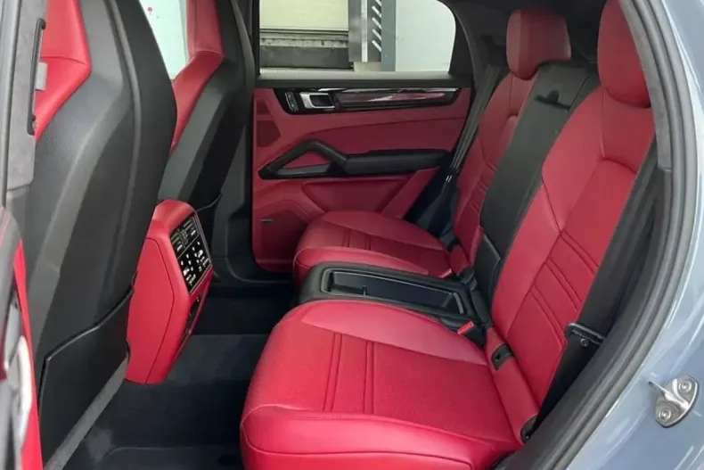 Porsche Cayenne din 2023 cu 48.000 km - oferta POR259968 - foto 17