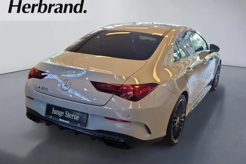 Mercedes-Benz CLA 200 (Clasa CLA) din 2025 cu 9.004 km - oferta MER259971 - foto 3