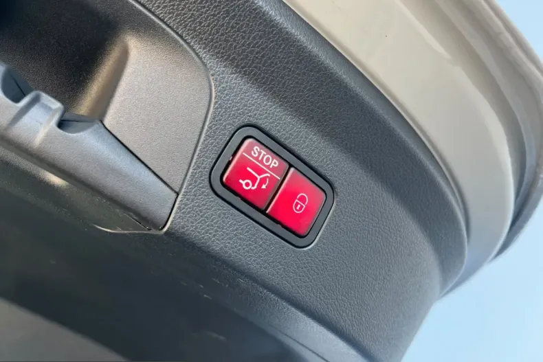 Mercedes-Benz GLE 450 (Clasa GLE) din 2024 cu 34.793 km - oferta MER259991 - foto 18