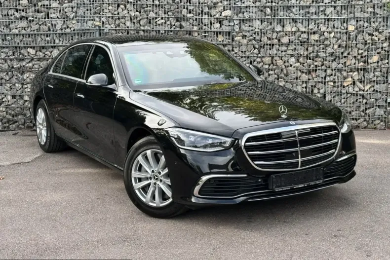 Mercedes-Benz S 680 (Clasa S) din 2025 cu 14.100 km - oferta MER259993 - foto 1