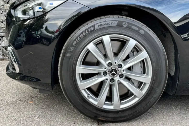 Mercedes-Benz S 680 (Clasa S) din 2025 cu 14.100 km - oferta MER259993 - foto 18