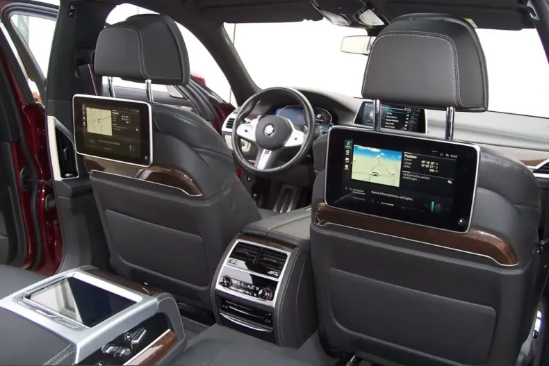 BMW 745 (Seria 7) din 2021 cu 83.900 km - oferta BMW260004 - foto 11