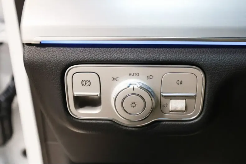 Mercedes-Benz GLE 300 (Clasa GLE) din 2025 cu 23.361 km - oferta MER260019 - foto 28