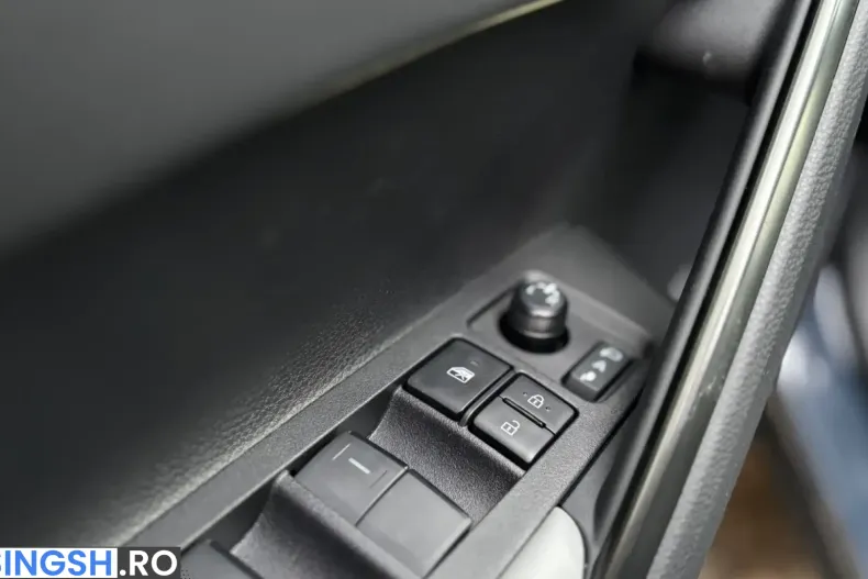 Toyota Corolla Cross din 2026 cu 3.000 km - oferta TOY260029 - foto 11