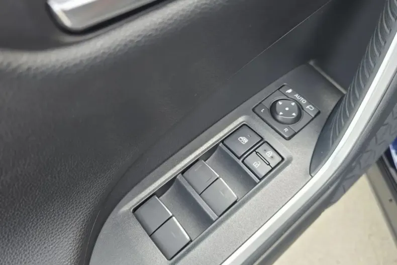 Toyota RAV4 din 2022 cu 80.489 km - oferta TOY260031 - foto 19