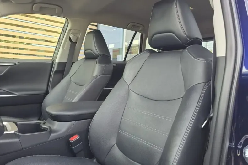 Toyota RAV4 din 2022 cu 80.489 km - oferta TOY260031 - foto 21