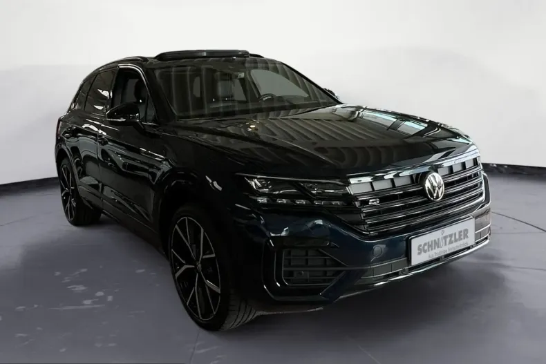 Volkswagen Touareg din 2023 cu 49.950 km - oferta VOL260032 - foto 1