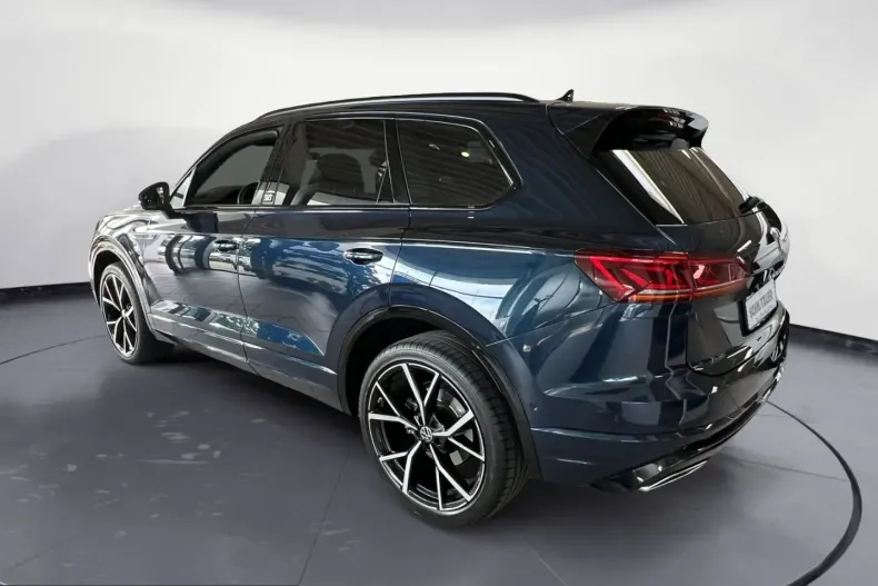 Volkswagen Touareg din 2023 cu 49.950 km - oferta VOL260032 - foto 2