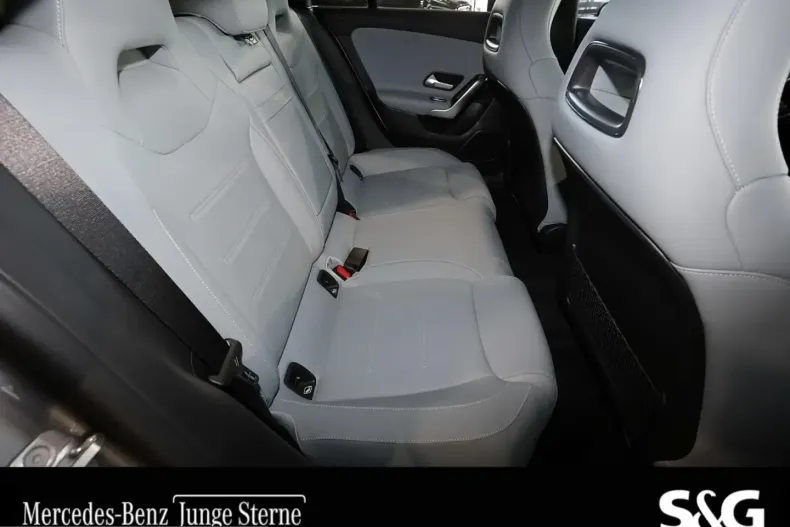 Mercedes-Benz CLA 200 (Clasa CLA) din 2025 cu 2.670 km - oferta MER260072 - foto 7