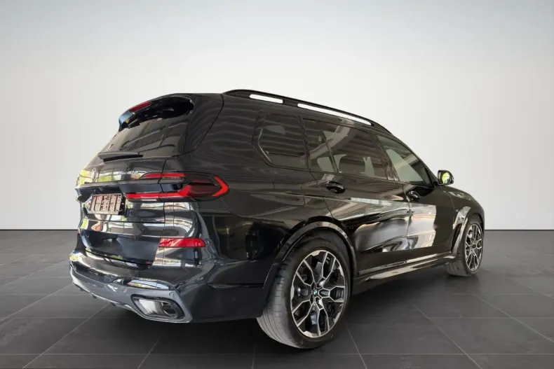 BMW X7 (Seria X) din 2025 cu 5.936 km - oferta BMW260087 - foto 3