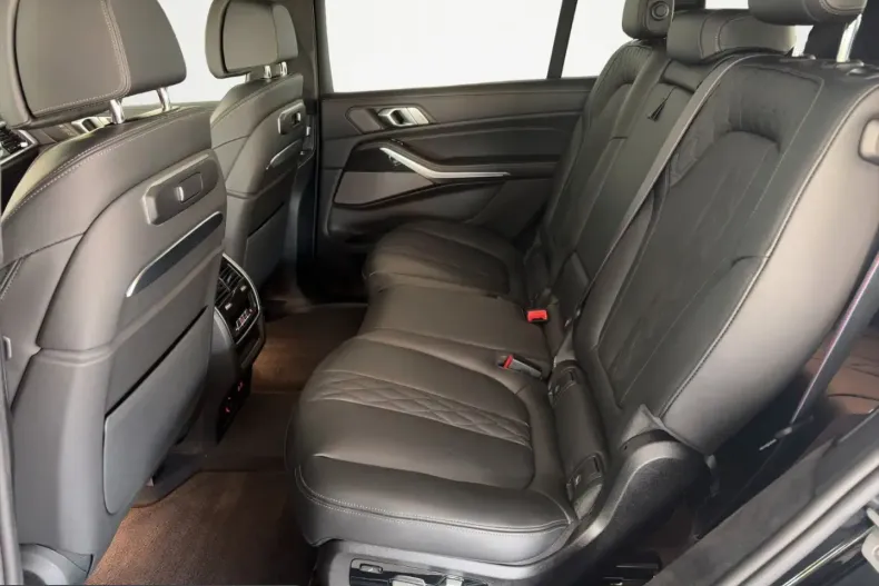 BMW X7 (Seria X) din 2025 cu 5.936 km - oferta BMW260087 - foto 10