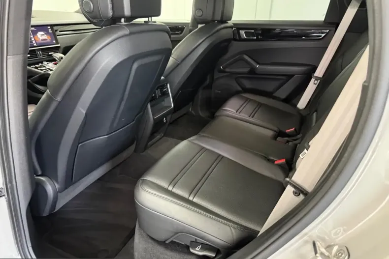 Porsche Cayenne din 2022 cu 51.500 km - oferta POR260092 - foto 24