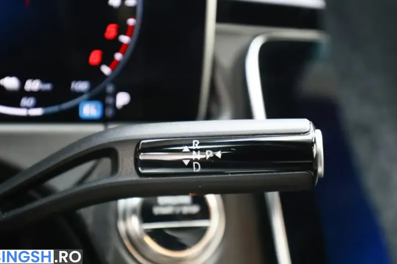 Mercedes-Benz E 300 (Clasa E) din 2025 cu 18.269 km - oferta MER260093 - foto 12