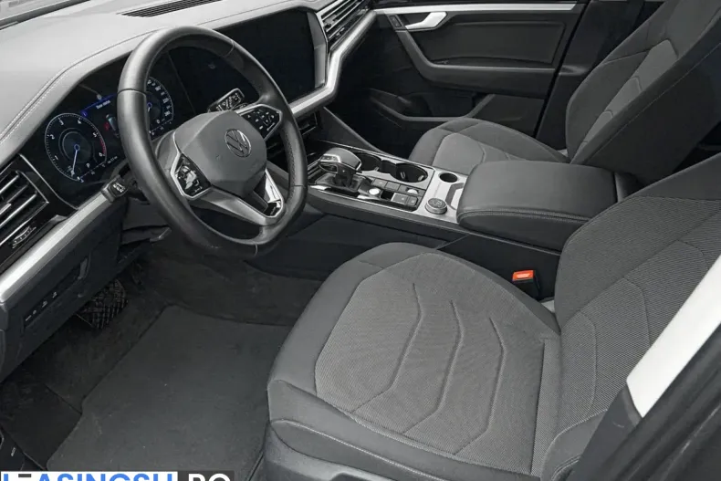 Volkswagen Touareg din 2022 cu 140.000 km - oferta VOL260094 - foto 3