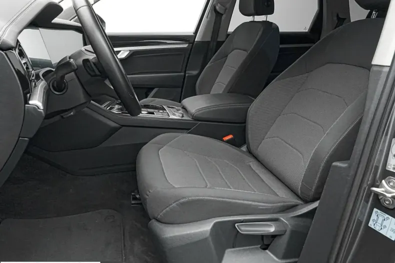 Volkswagen Touareg din 2022 cu 140.000 km - oferta VOL260094 - foto 5