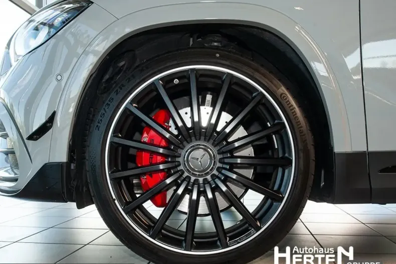 Mercedes-Benz GLA 35 AMG (Clasa GLA) din 2025 cu 5.498 km - oferta MER260104 - foto 5
