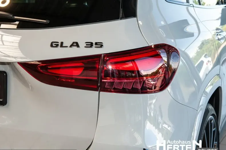 Mercedes-Benz GLA 35 AMG (Clasa GLA) din 2025 cu 5.498 km - oferta MER260104 - foto 14