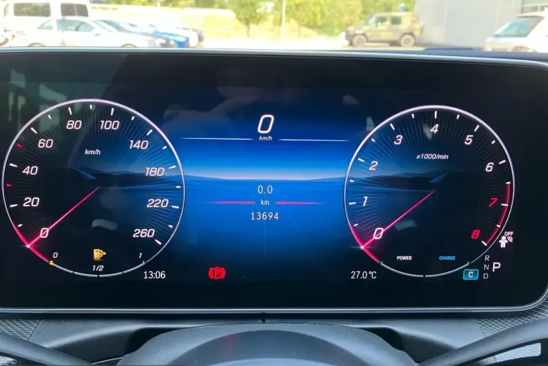 Mercedes-Benz C 180 (Clasa C) din 2025 cu 13.673 km - oferta MER260106 - foto 12