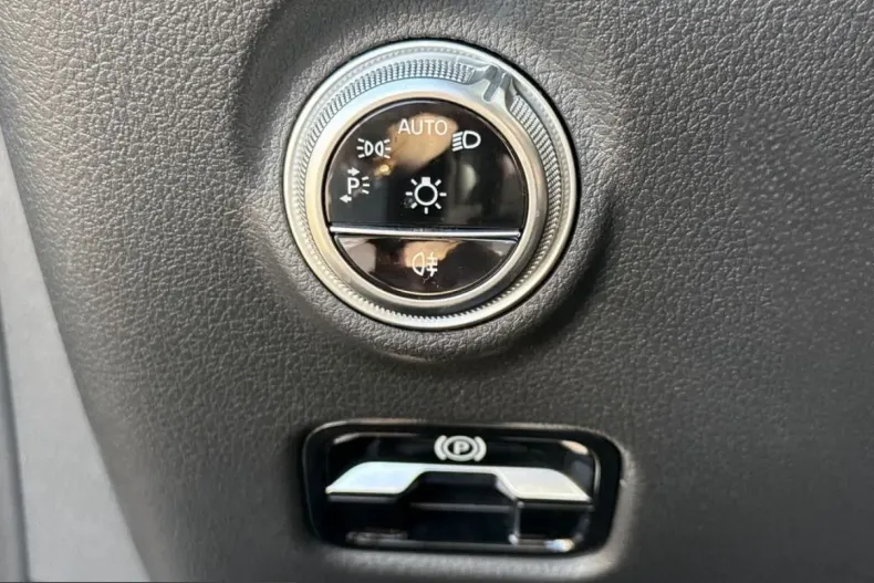 Mercedes-Benz CLE 450 (Clasa CLE) din 2024 cu 25.402 km - oferta MER260107 - foto 14