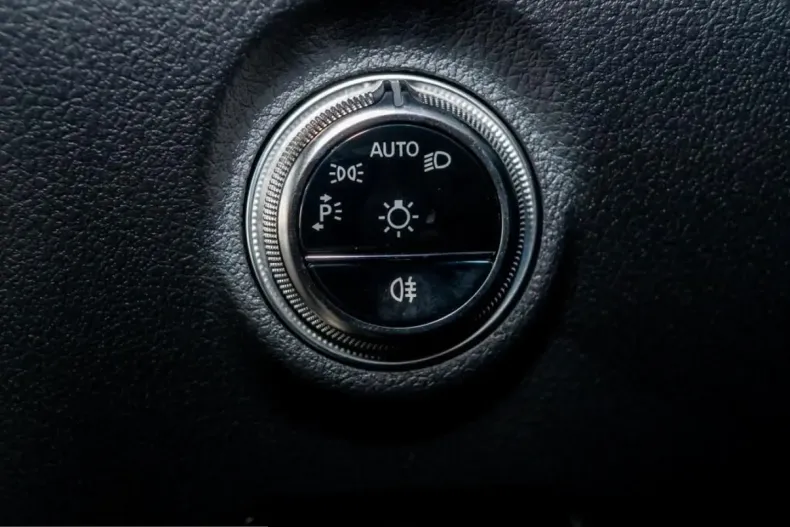 Mercedes-Benz CLE 220 (Clasa CLE) din 2025 cu 4.173 km - oferta MER260111 - foto 15