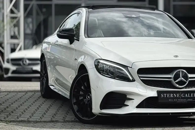 Mercedes-Benz C 43 AMG (Clasa C) din 2023 cu 13.700 km - oferta MER260113 - foto 1
