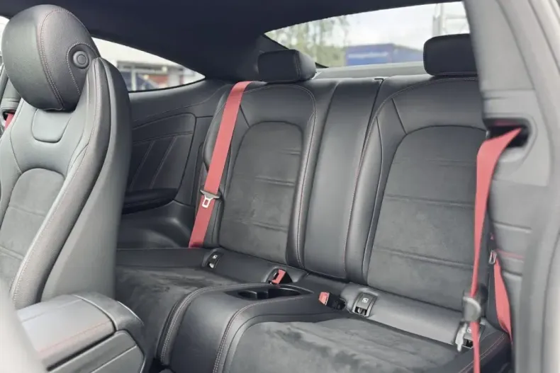Mercedes-Benz C 43 AMG (Clasa C) din 2023 cu 13.700 km - oferta MER260113 - foto 15