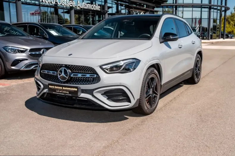 Mercedes-Benz GLA 200 (Clasa GLA) din 2025 cu 11.602 km - oferta MER260114 - foto 7