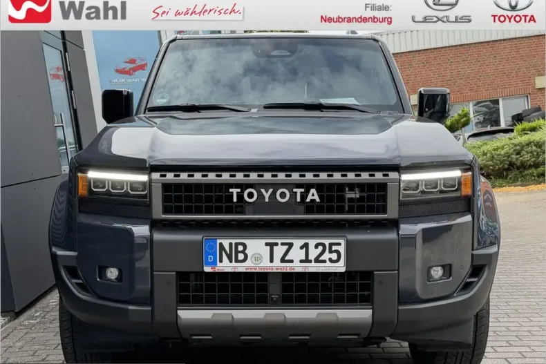 Toyota Land Cruiser din 2025 cu 10.000 km - oferta TOY260120 - foto 2