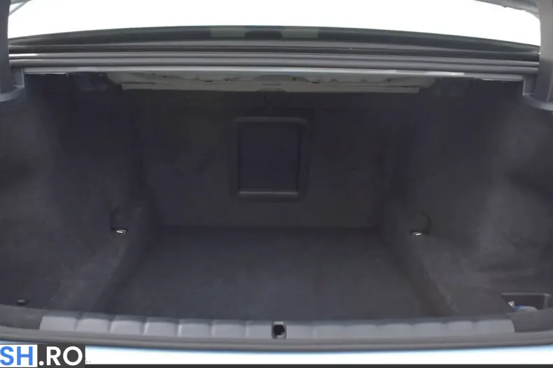 BMW 740 (Seria 7) din 2024 cu 29.900 km - oferta BMW260128 - foto 39