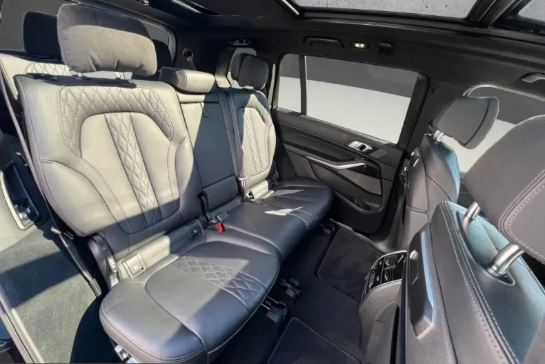 BMW X7 (Seria X) din 2023 cu 55.850 km - oferta BMW260129 - foto 14
