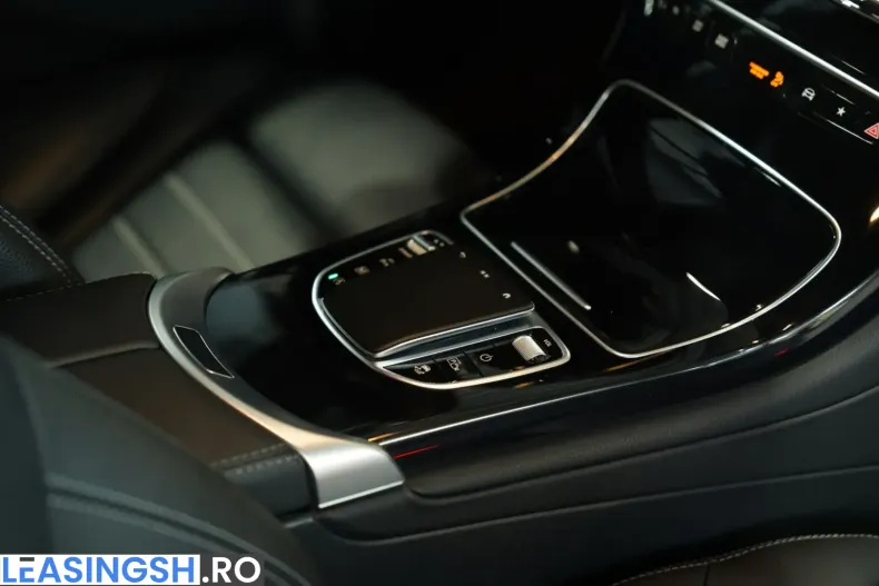 Mercedes-Benz GLC 400 (Clasa GLC) din 2022 cu 49.900 km - oferta MER260155 - foto 13