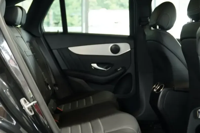 Mercedes-Benz GLC 400 (Clasa GLC) din 2022 cu 49.900 km - oferta MER260155 - foto 15