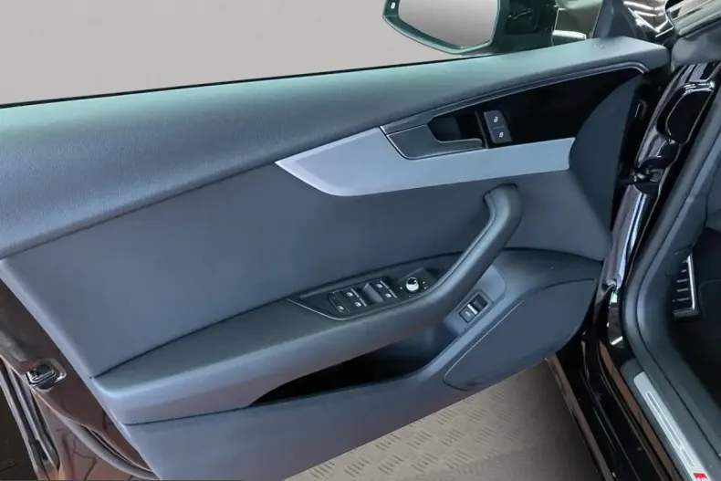 Audi A5 din 2023 cu 71.800 km - oferta AUD260164 - foto 10