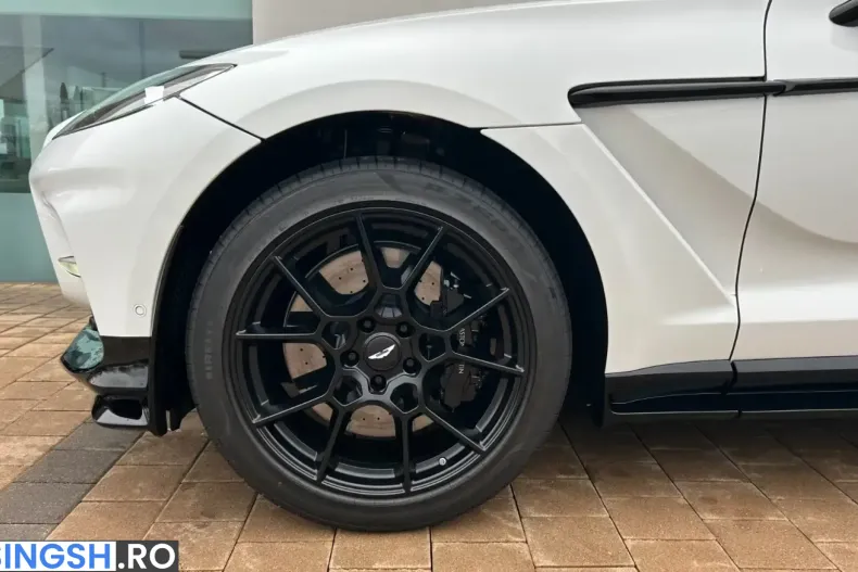 Aston Martin DBX din 2025 cu 6.980 km - oferta AST260172 - foto 6