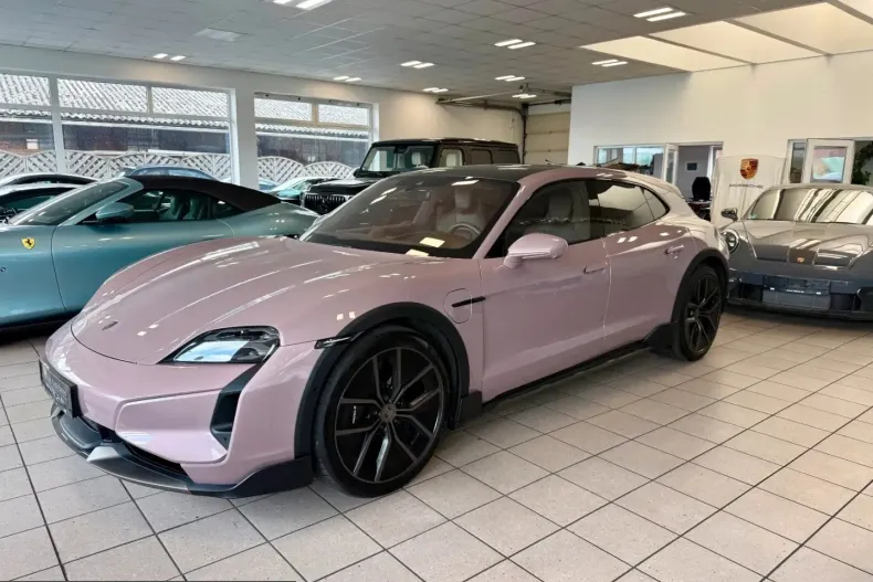 Porsche Taycan din 2024 cu 27.812 km - oferta POR260195 - foto 2