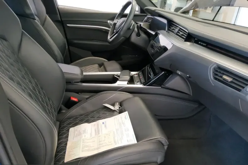 Audi e-tron din 2022 cu 40.250 km - oferta AUD260213 - foto 8