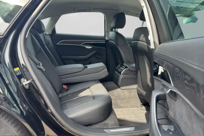 Audi A8 din 2023 cu 33.358 km - oferta AUD260222 - foto 6