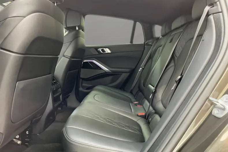 BMW X6 (Seria X) din 2023 cu 54.689 km - oferta BMW260234 - foto 11